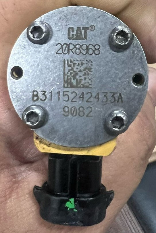Caterpillar C9 Fuel Injector | P/N 20R-8968 — connector view