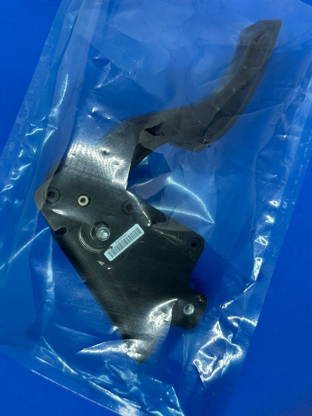 International Accelerator Pedal Assembly 2596214C91 - view 2